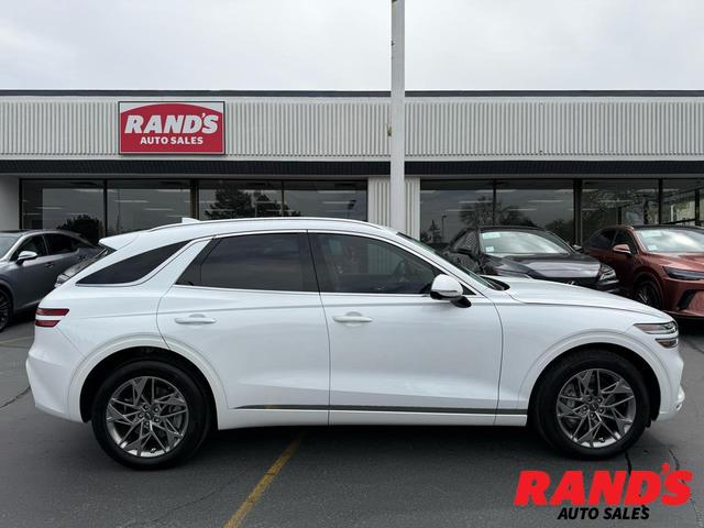 White 2025 Genesis GV70 2.5T Advanced AWD SUV / Crossover Automatic