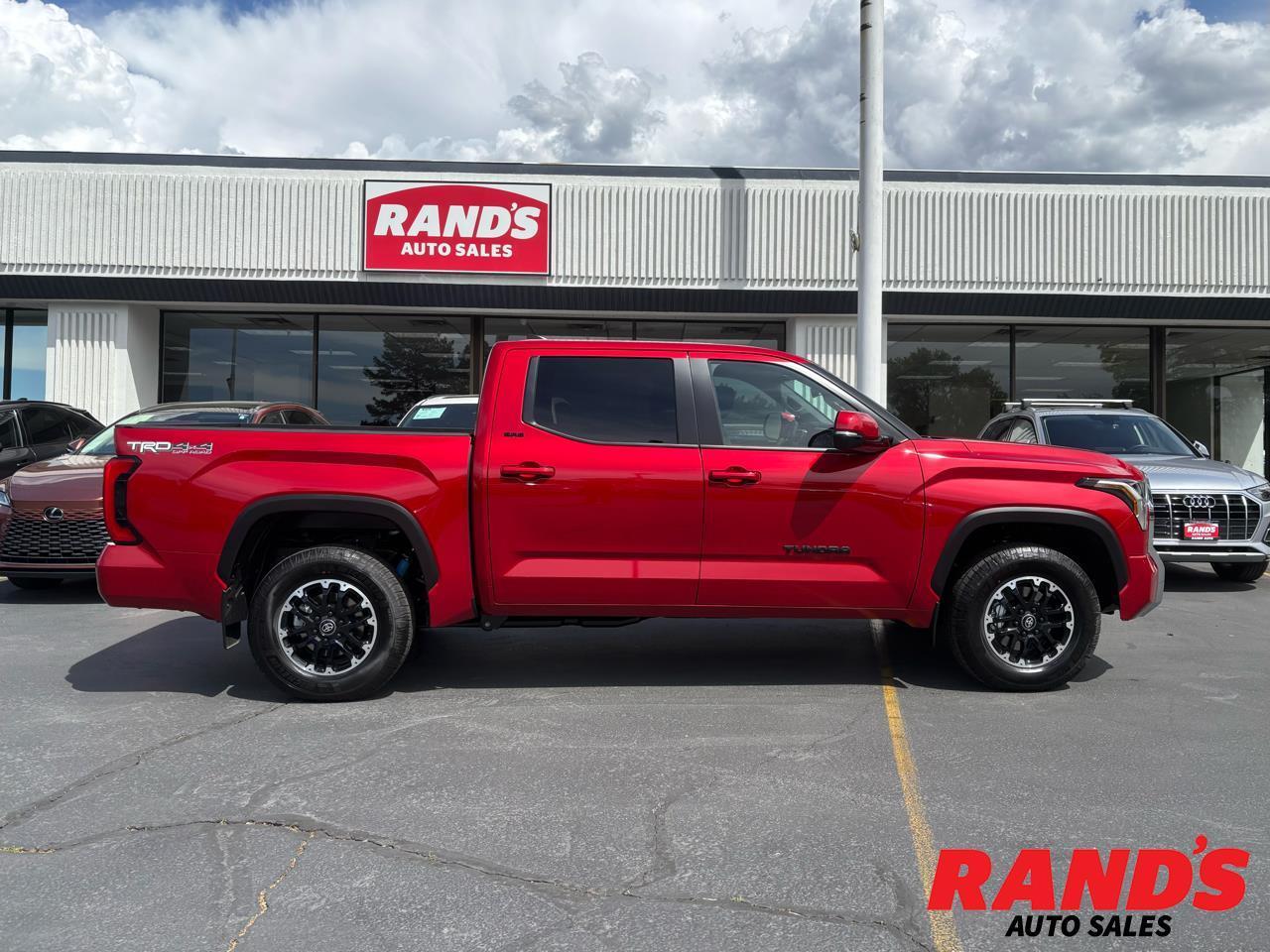 2026 Toyota Tundra SR5 CrewMax 4WD TRD-OFF ROAD