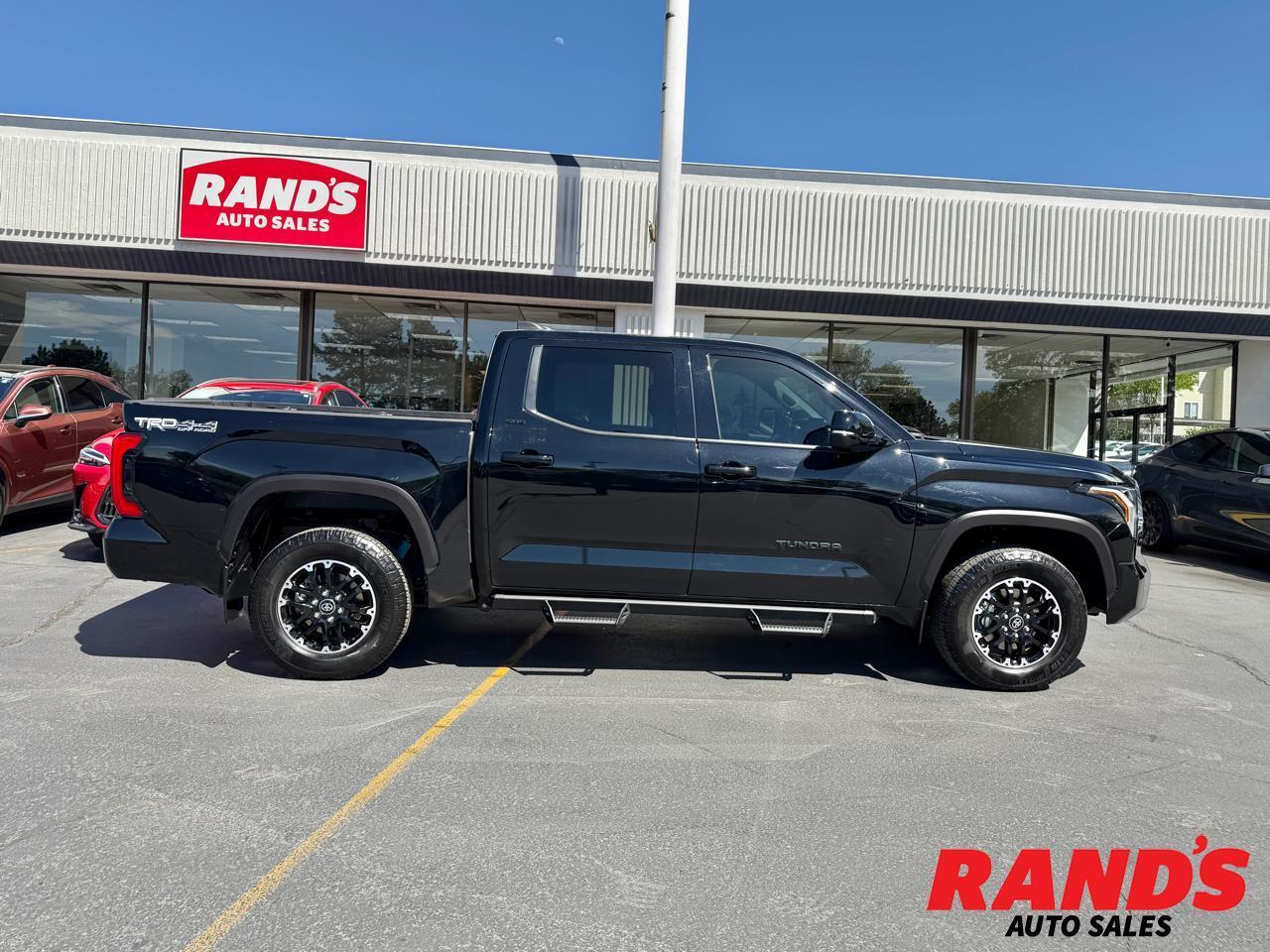 2025 Toyota Tundra SR5 CrewMax 4WD