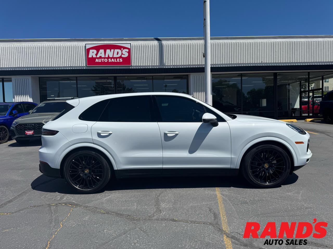 2023 Porsche Cayenne Platinum Edition AWD