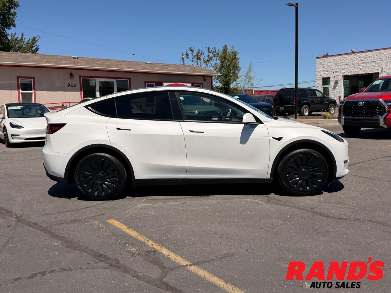 2024 Tesla Model Y Long Range