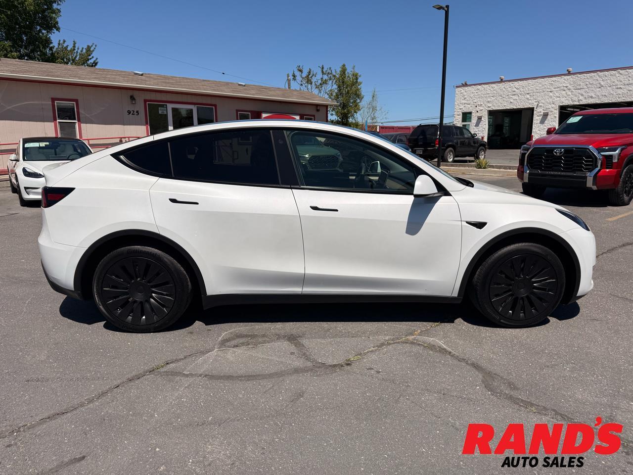 2023 Tesla Model Y Long Range