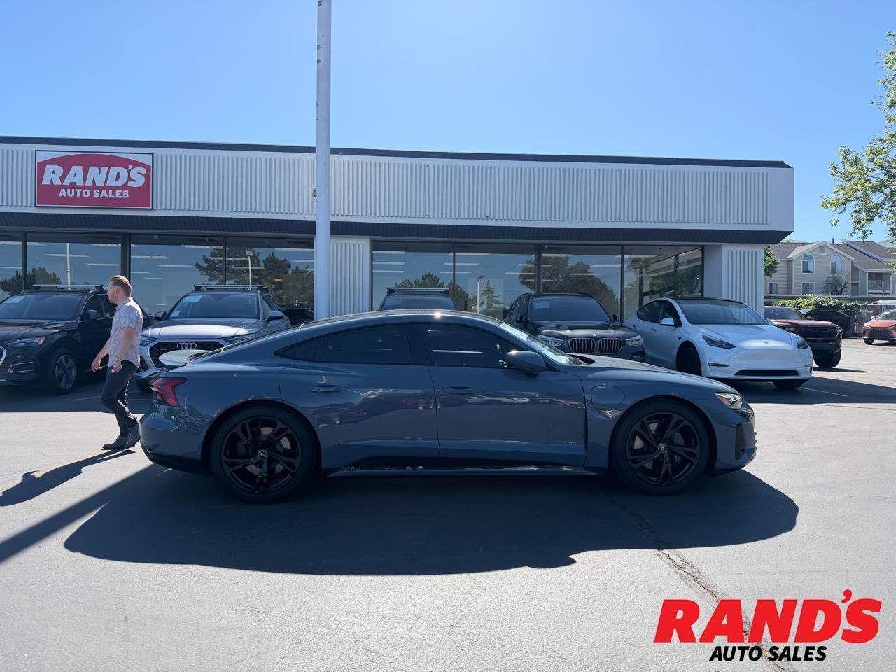 2024 Audi e-tron GT Premium Plus quattro