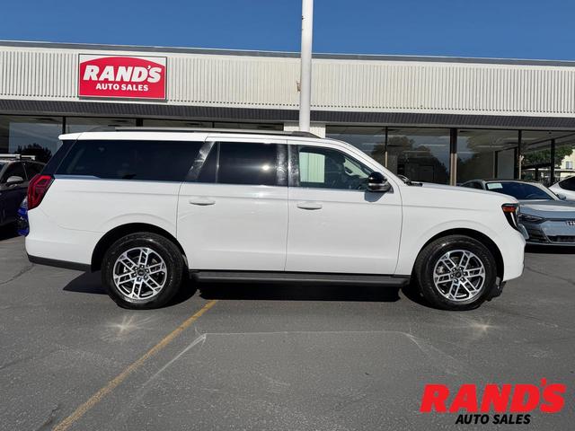 White 2025 Ford Expedition MAX Active 4WD SUV / Crossover Four-Wheel Drive Automatic