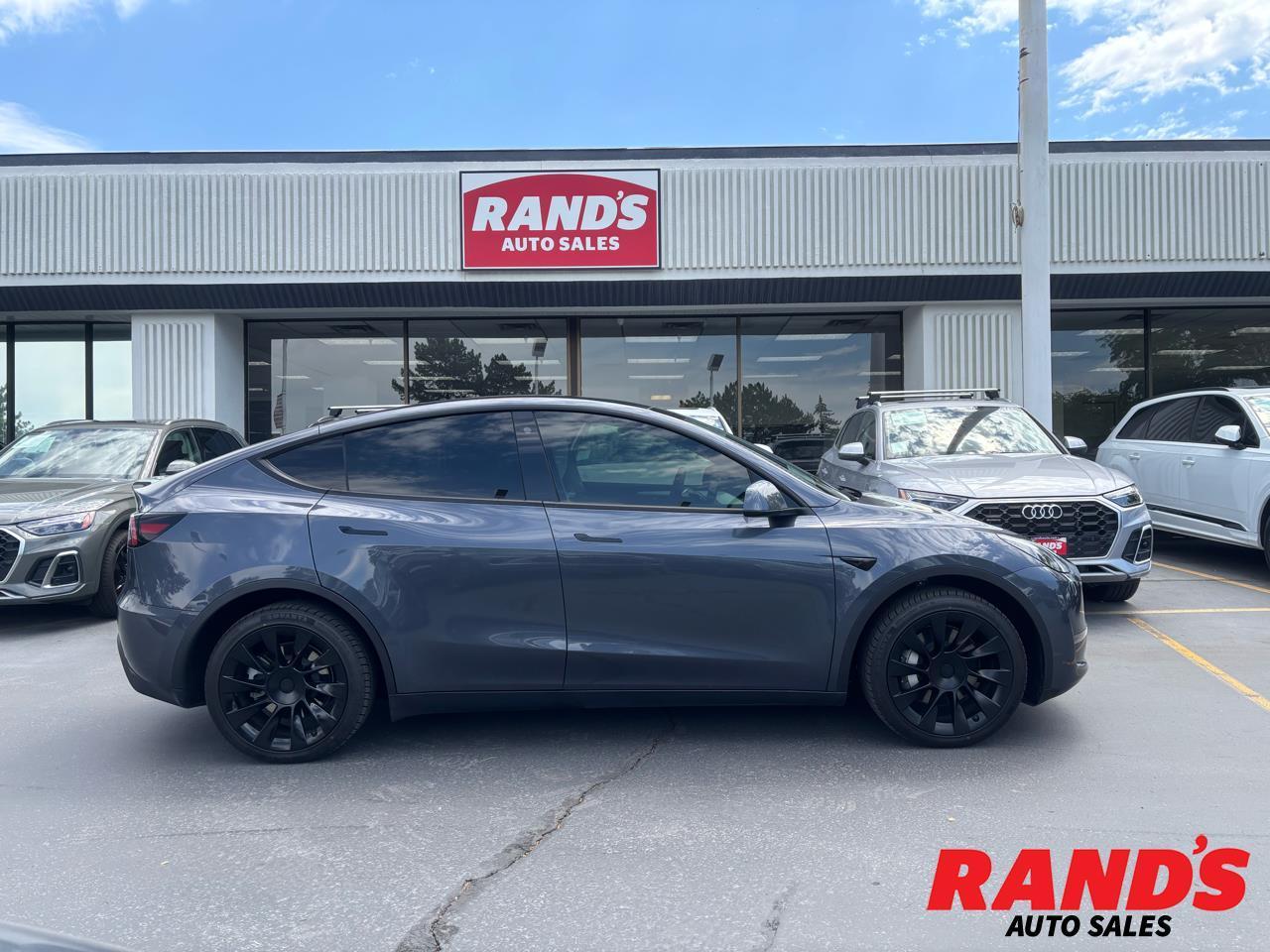 2023 Tesla Model Y Long Range