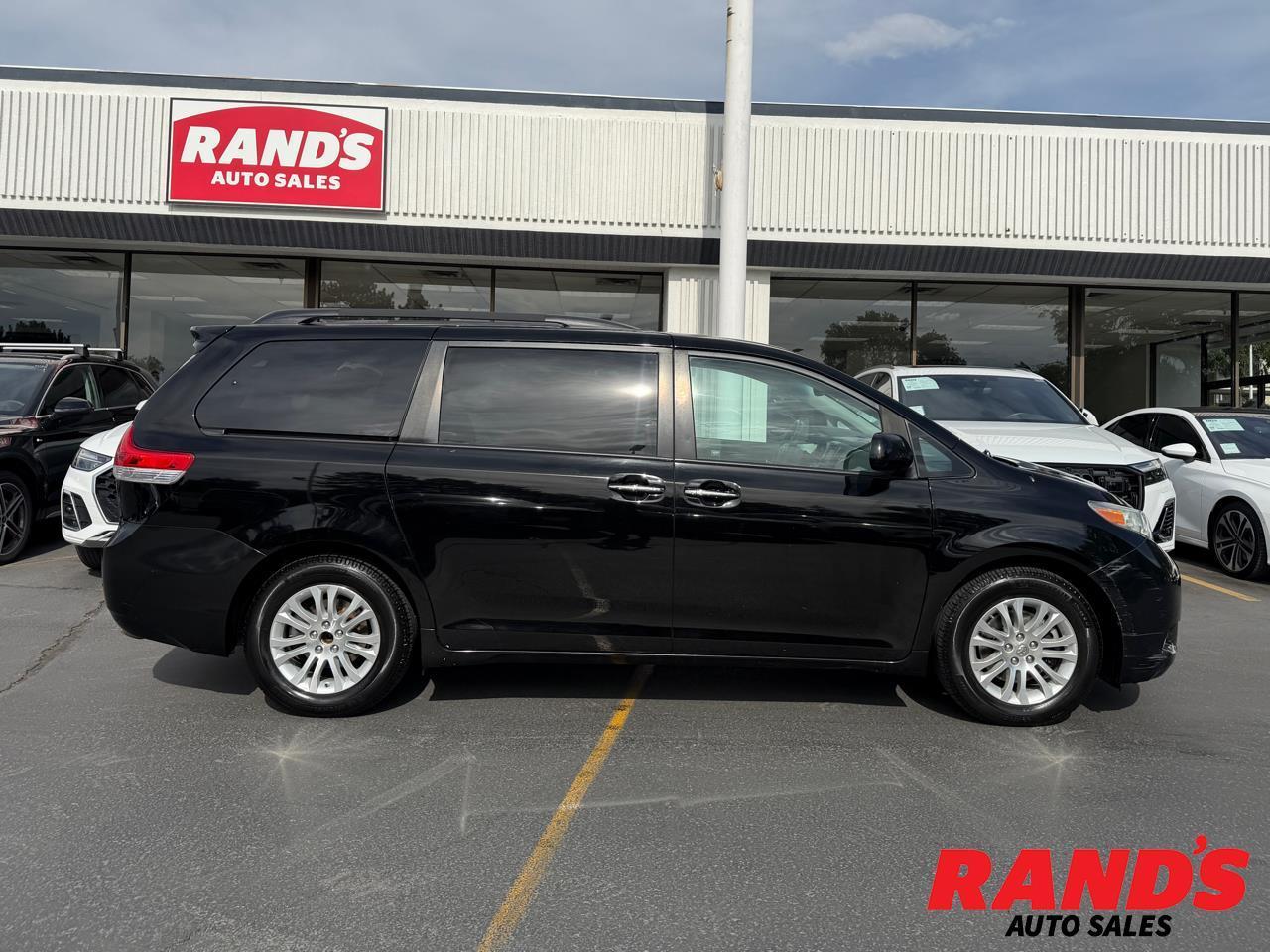 2012 Toyota Sienna XLE FWD 8-Passenger V6