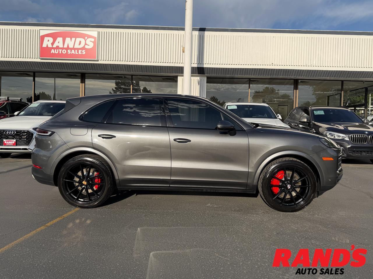 2024 Porsche Cayenne AWD