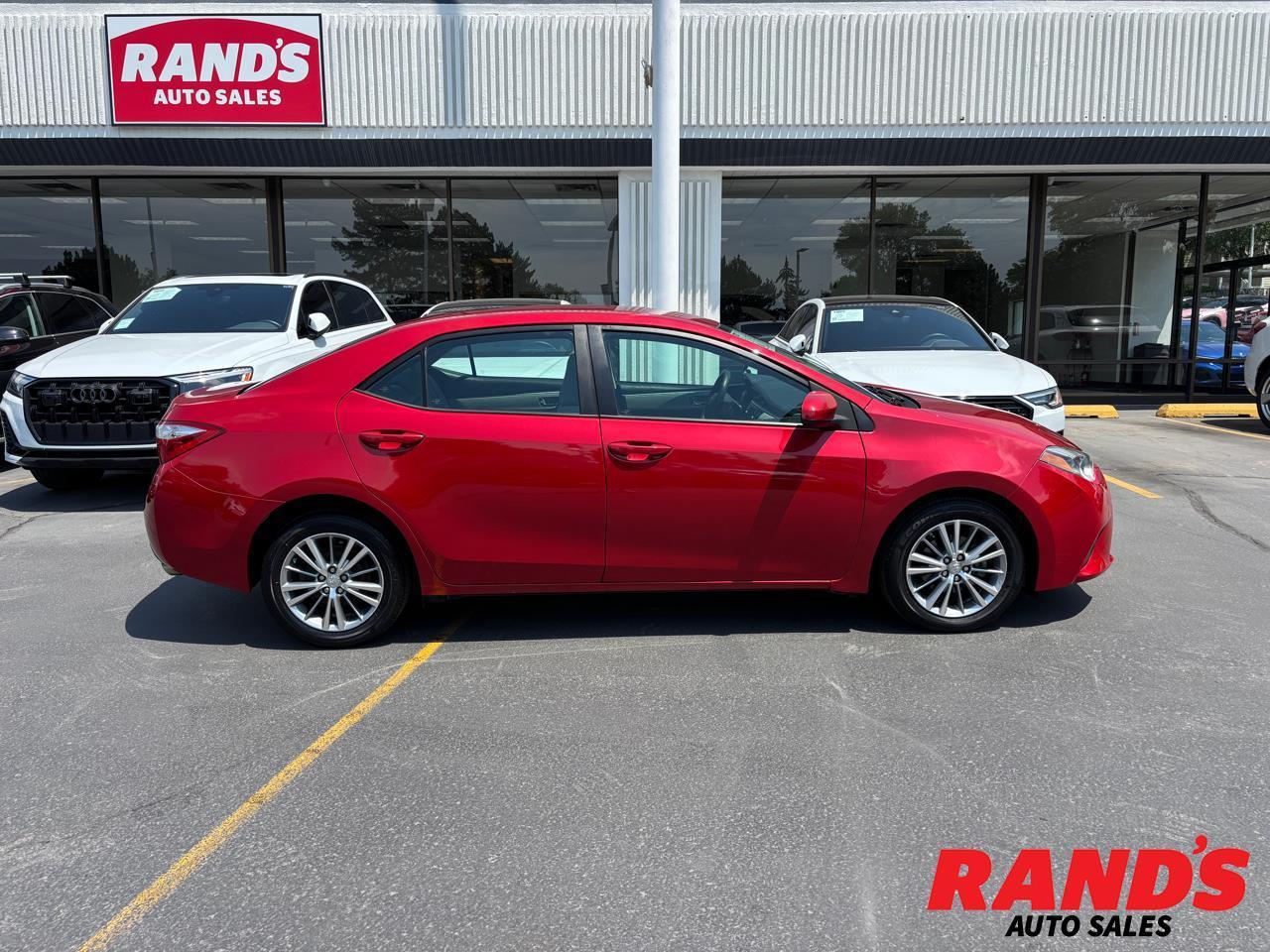 2015 Toyota Corolla LE Premium 4D Sedan