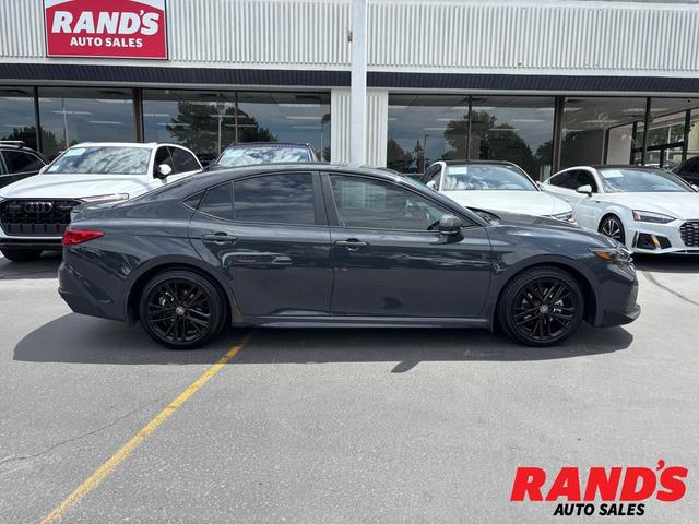 Black 2025 Toyota Camry Sedan Front-Wheel Drive Automatic