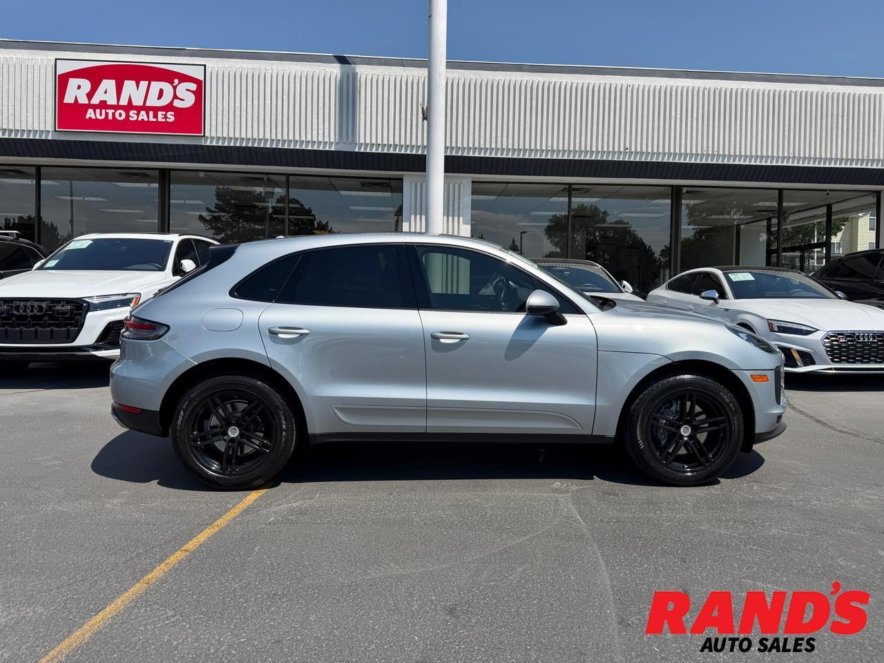 2021 Porsche Macan AWD