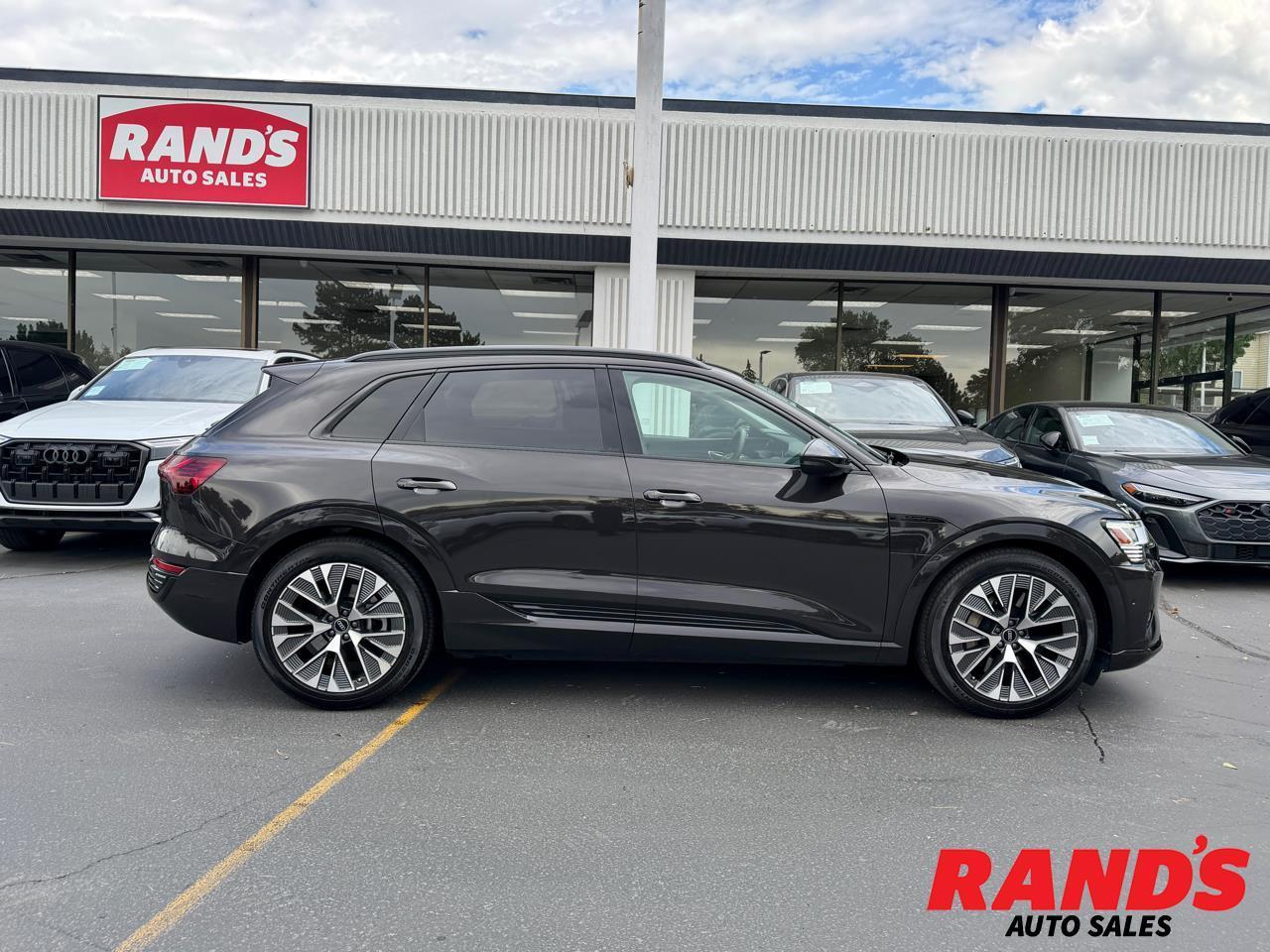 2024 Audi Q8 e-tron quattro Preminum Plus