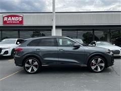 2025 Audi SQ5 