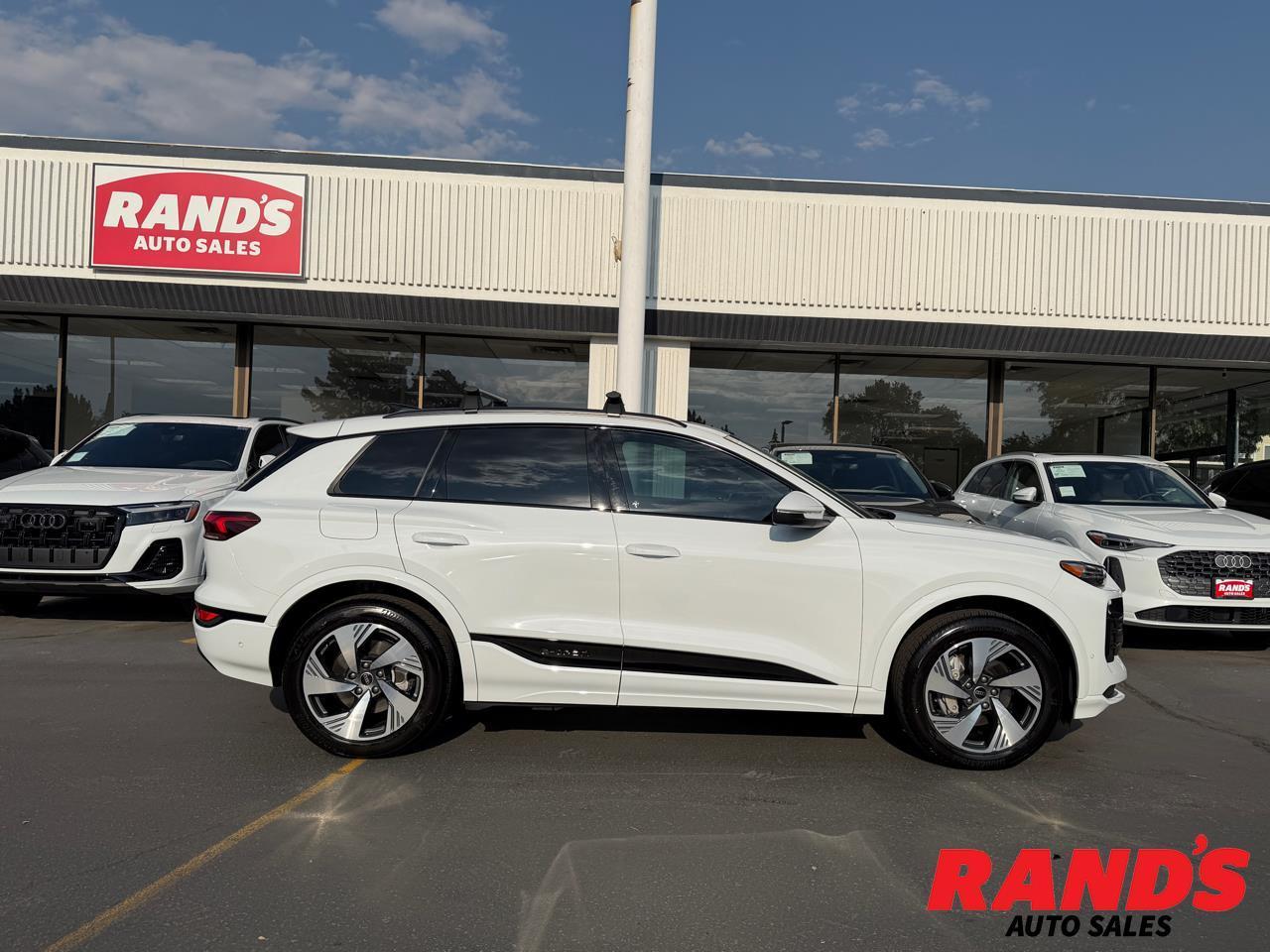 2025 Audi Q6 e-tron e-tron Premium Plus quattro