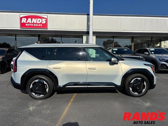 Silver 2024 Kia EV9 SUV / Crossover All-Wheel Drive Automatic