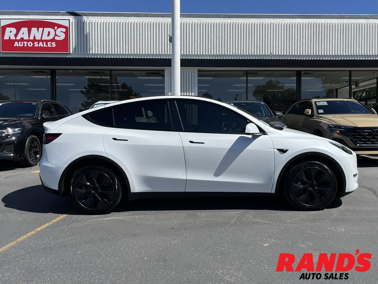 2025 Tesla Model Y Long Range AWD