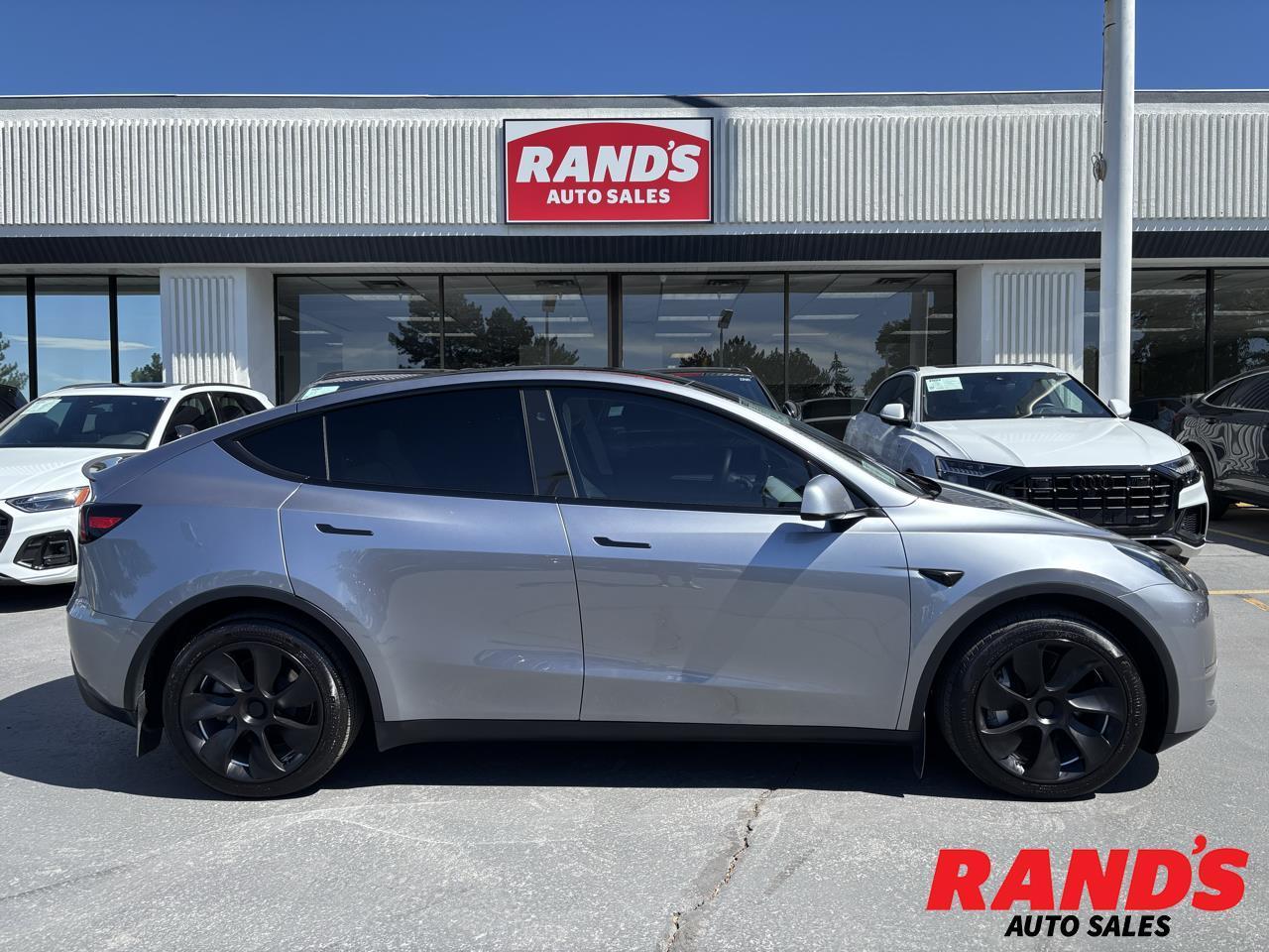 2024 Tesla Model Y Long Range
