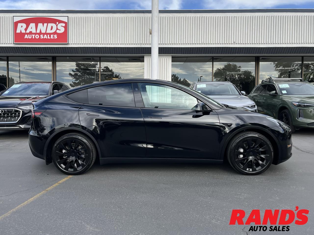 2025 Tesla Model Y Long Range AWD