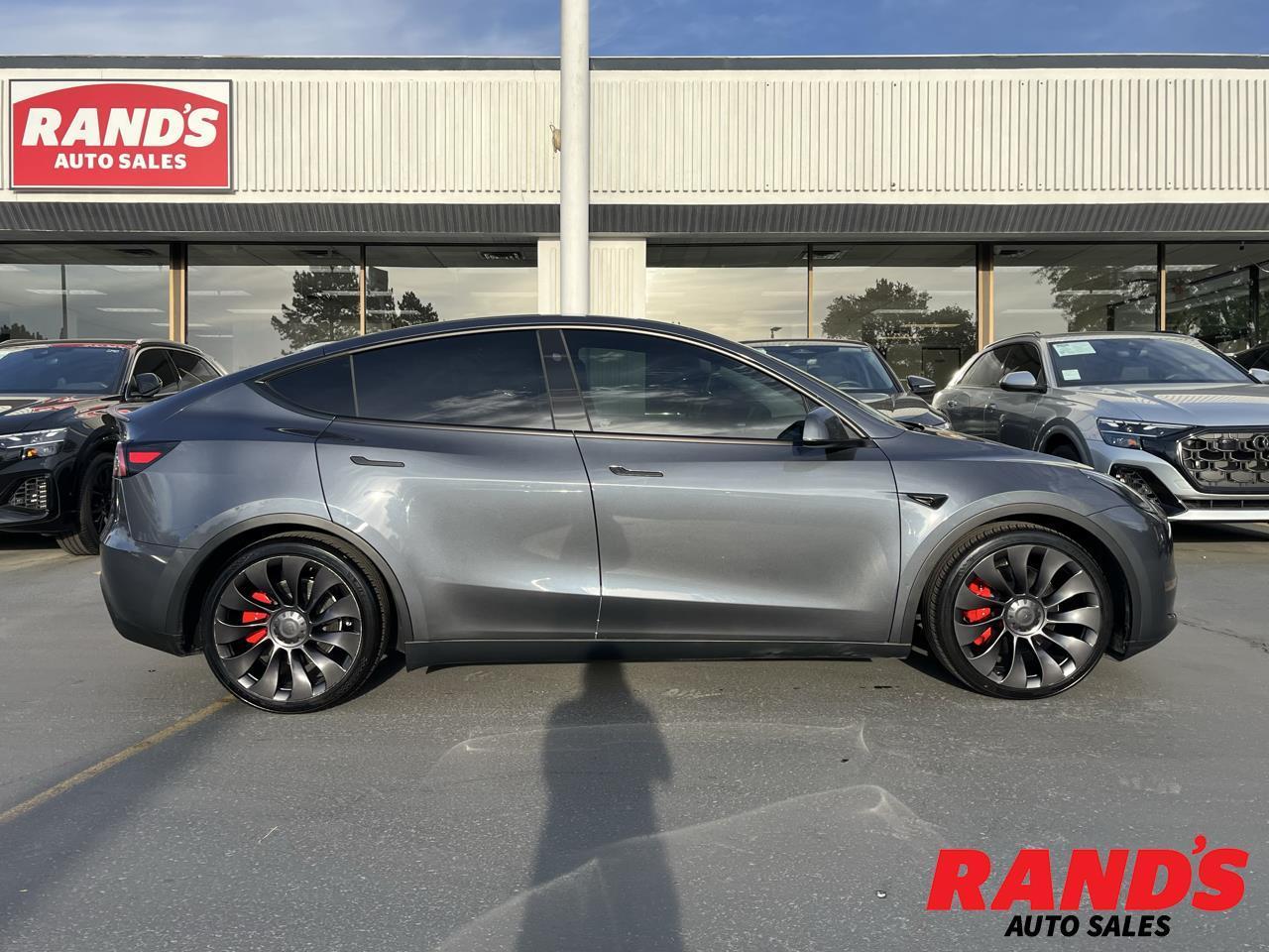 2023 Tesla Model Y Performance