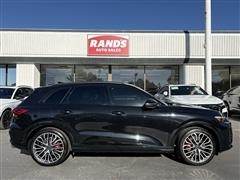 2025 Audi SQ5 