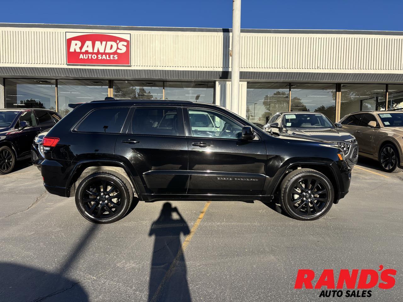 2017 Jeep Grand Cherokee Altitude 4x4 *Ltd Avail*