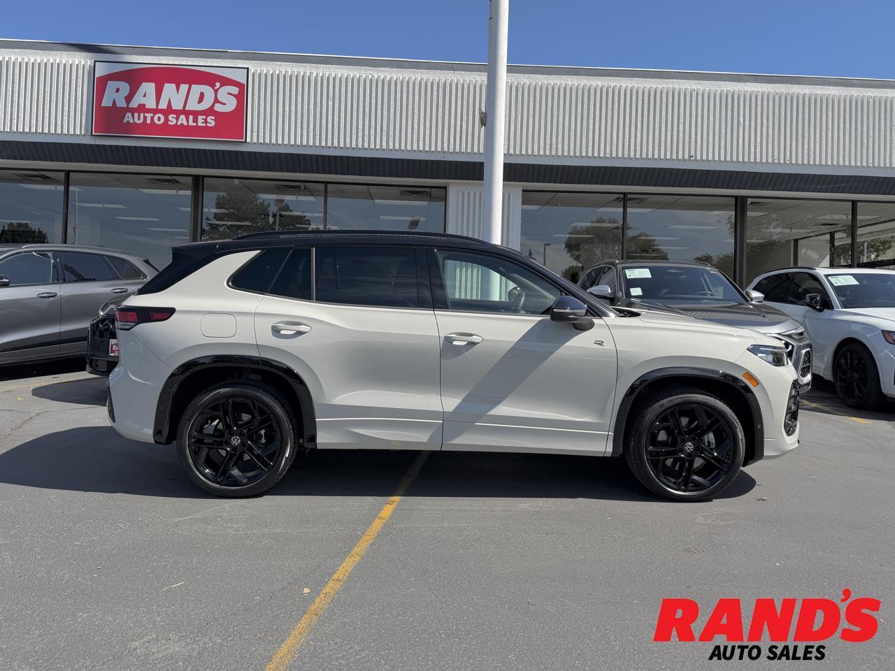 2026 Volkswagen Tiguan SE R-Line Black 4MOTION