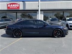 2024 Audi S8 