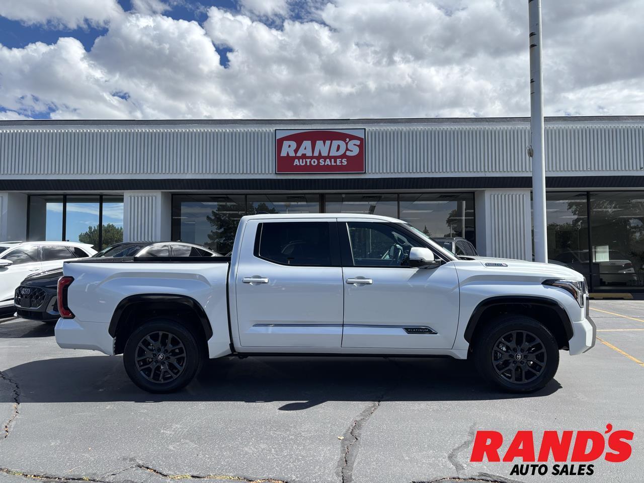 2025 Toyota Tundra Platinum CrewMax 4WD Hybrid