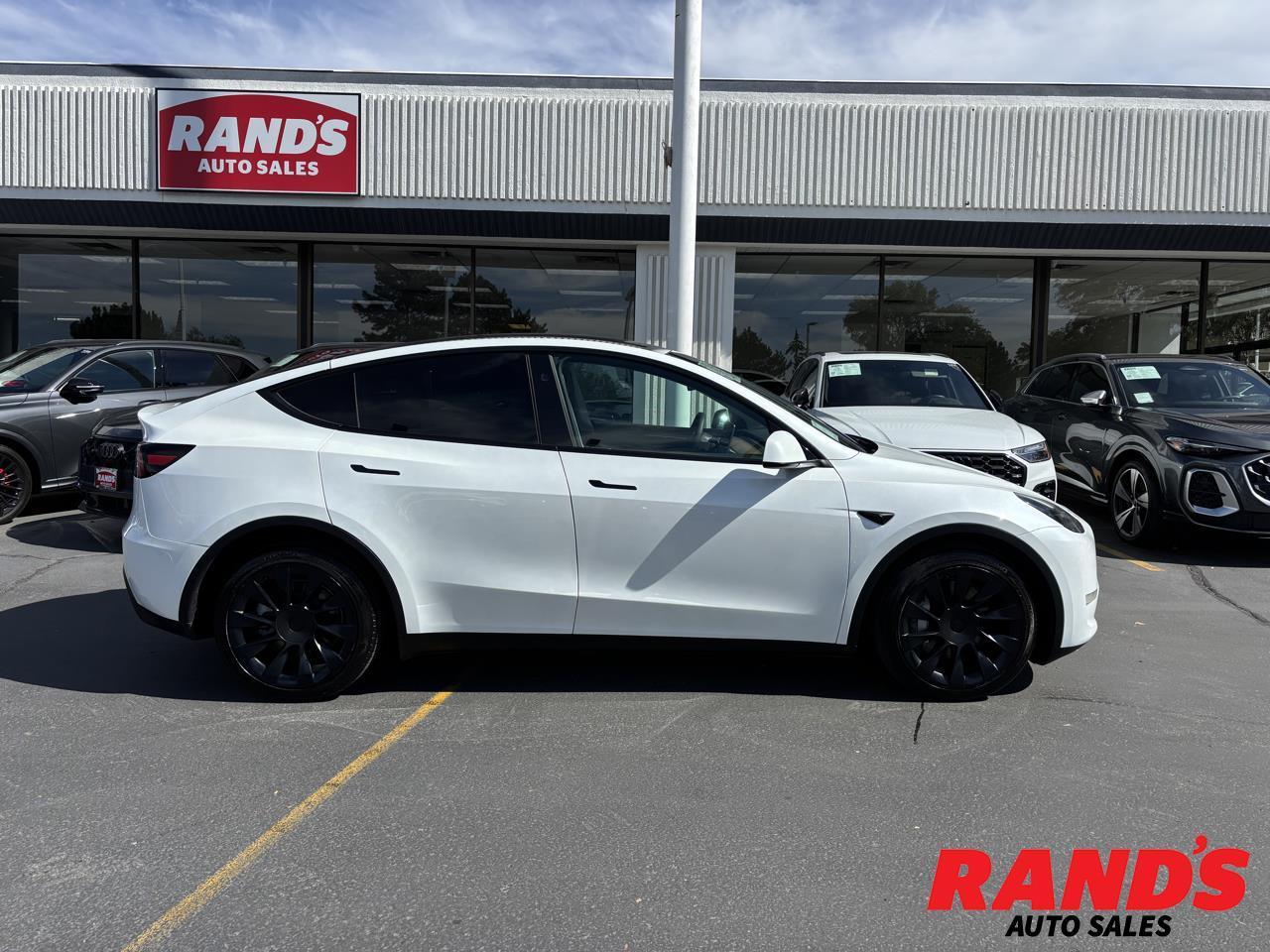 2023 Tesla Model Y Long Range
