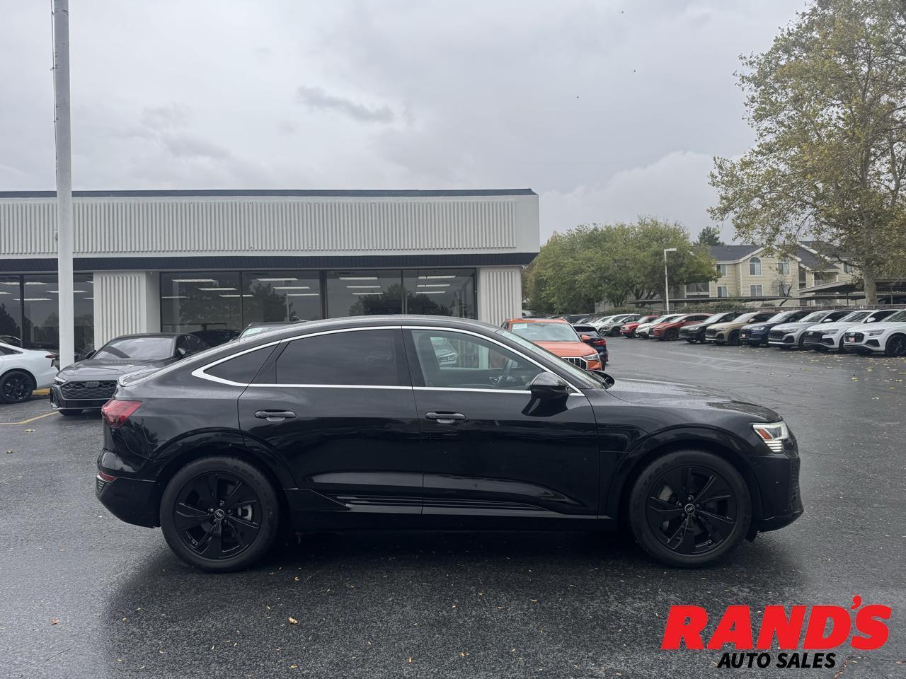 2024 Audi Q8 Sportback e-tron quattro Preminum Plus