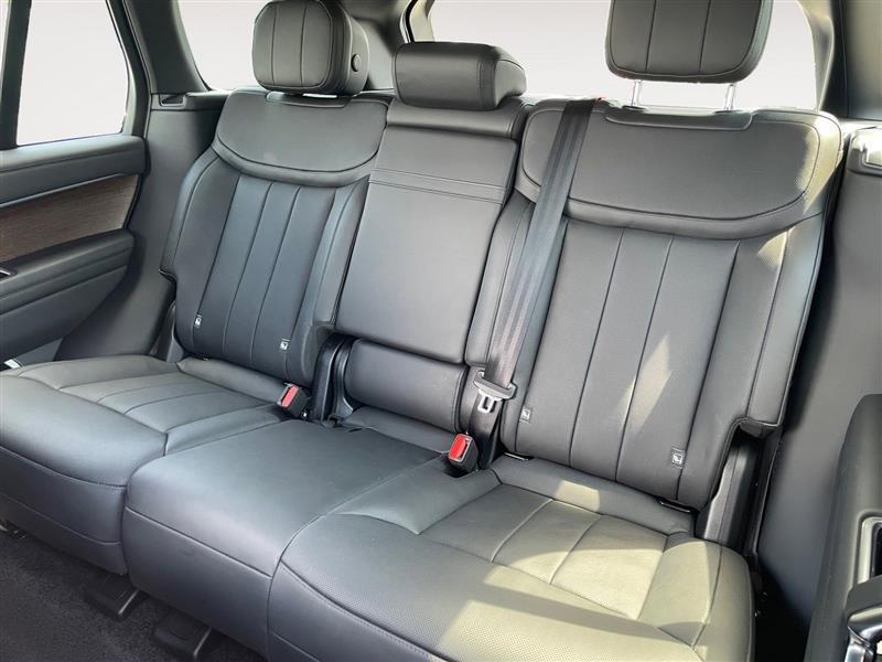 Land Rover New Range Rover SE 2023