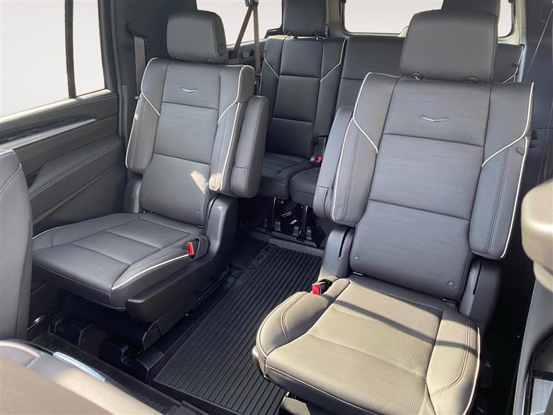 Cadillac Escalade ESV Sport Touring AWD 2026