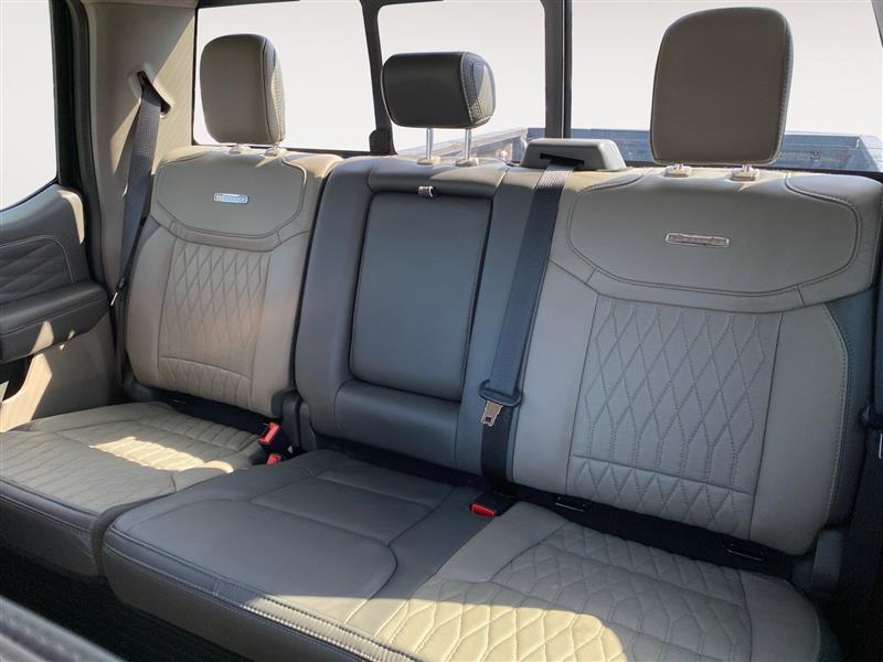 Ford F-450 SD Lariat Crew Cab DRW 4WD 2026