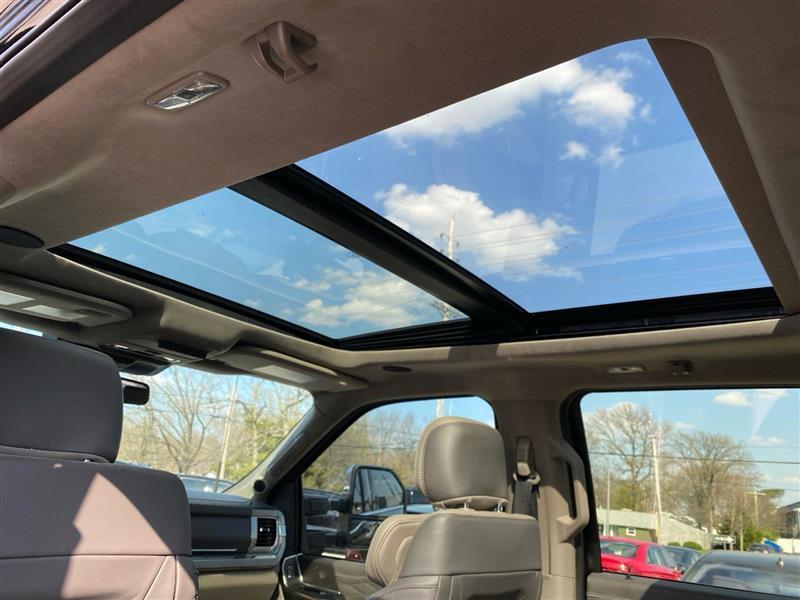 Ford F-450 SD Lariat Crew Cab DRW 4WD 2026