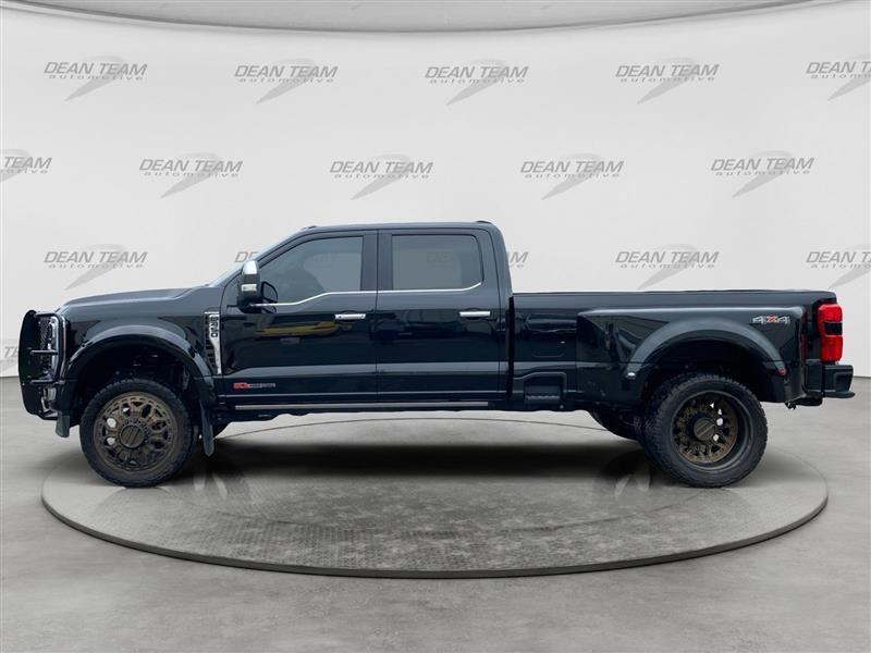 Ford F-450 SD Lariat Crew Cab DRW 4WD 2025