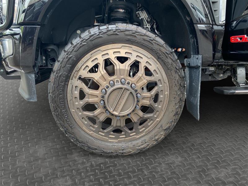 Ford F-450 SD Lariat Crew Cab DRW 4WD 2025