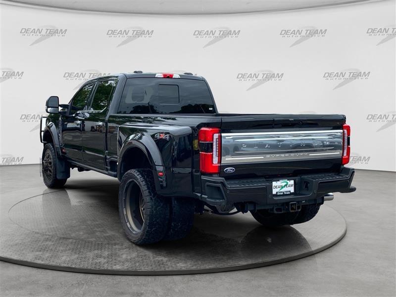 Ford F-450 SD Lariat Crew Cab DRW 4WD 2025