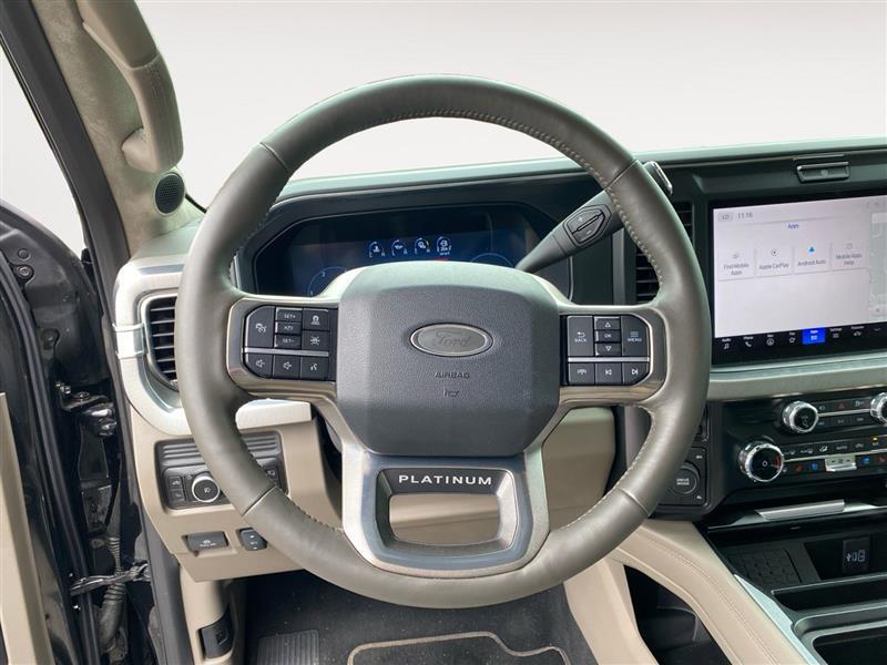 Ford F-450 SD Lariat Crew Cab DRW 4WD 2025
