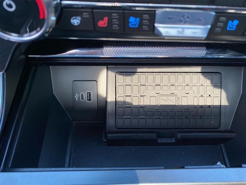 Ford F-150 Raptor SuperCrew 4WD 2025