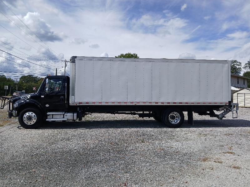 Freightliner M2 106 Plus  2023