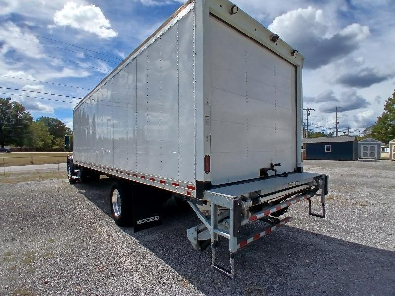 Freightliner M2 106 Plus  2023