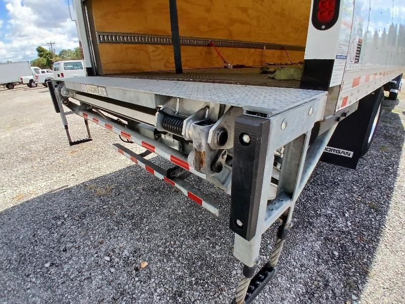 Freightliner M2 106 Plus  2023