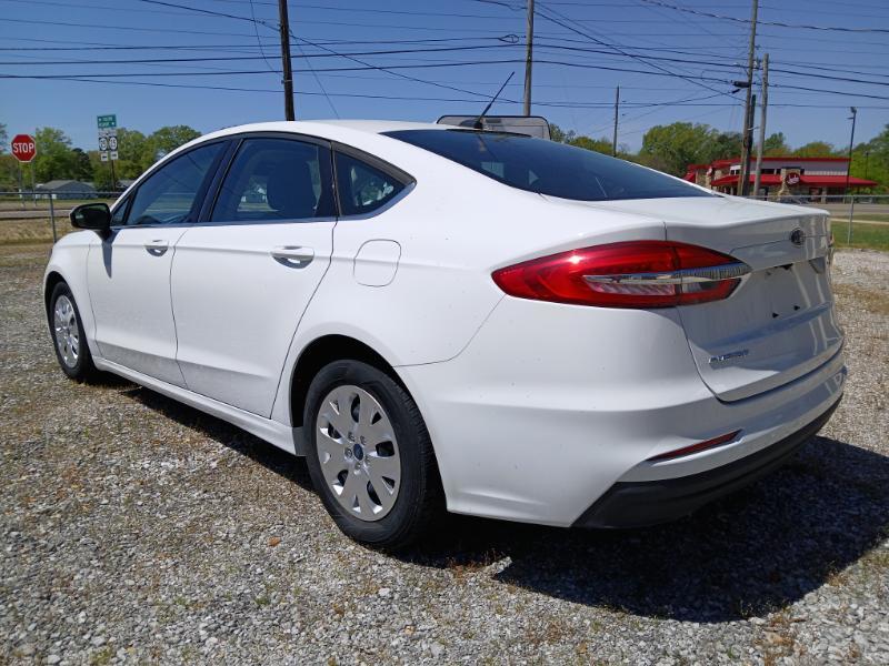 Ford Fusion S 2019
