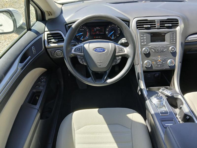 Ford Fusion S 2019