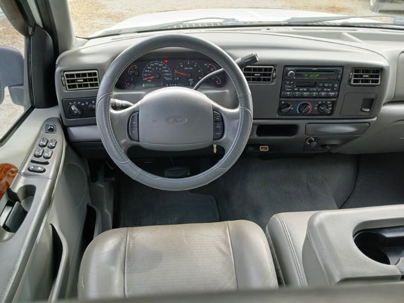 Ford F-250 SD Lariat Crew Cab Long Bed 2WD 2002