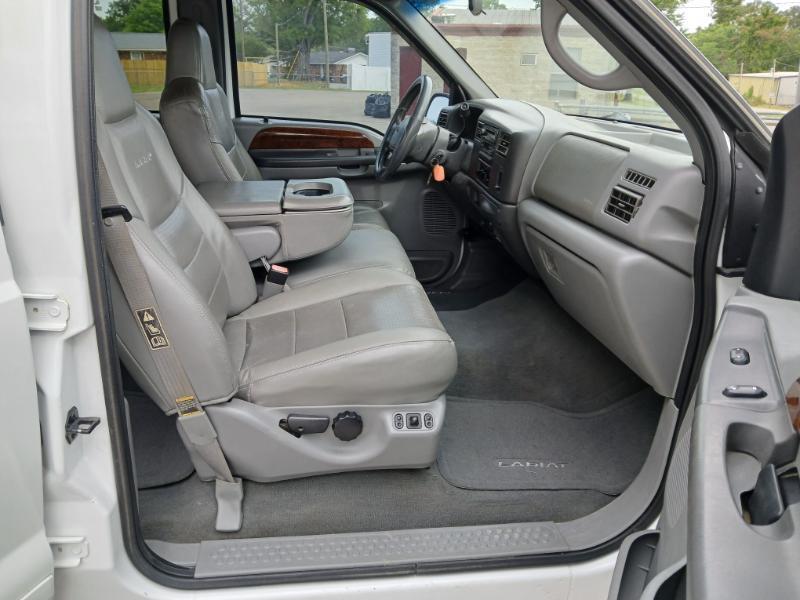 Ford F-250 SD Lariat Crew Cab Long Bed 2WD 2002