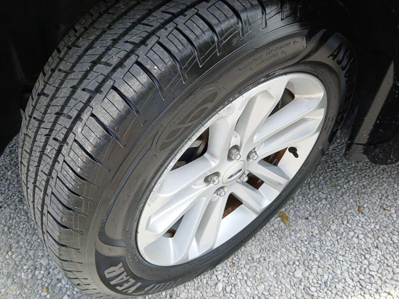 Ford Explorer Base FWD 2015