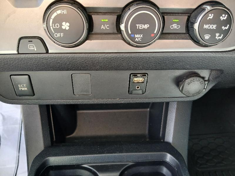 Toyota Tacoma SR5 Access Cab I4 6AT 2WD 2019