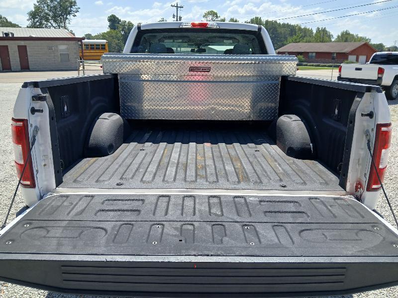 Ford F-150 2WD Reg Cab 145" XL w/Midbox Prep 2020