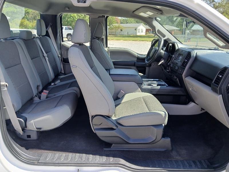 Ford F-150 2WD Reg Cab 145" XL w/Midbox Prep 2020