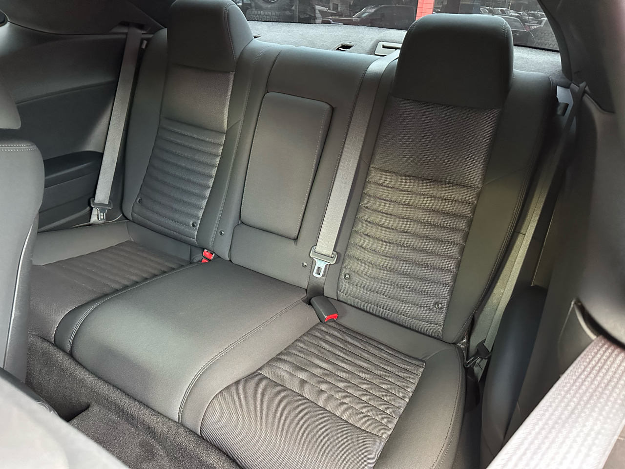 Dodge Challenger 2dr Cpe R/T 2012